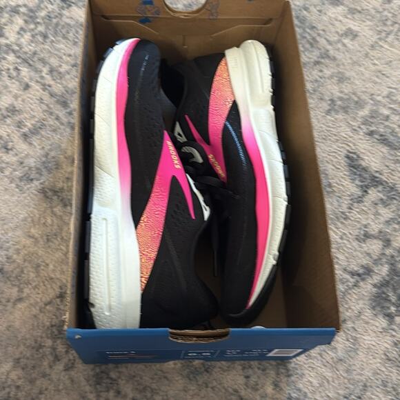 NWT Brooks Trace 3 Running Shoes Sz 6.5 - Picture 4 of 4